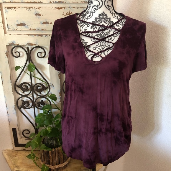 American Eagle Outfitters Tops - AEO soft and sexy neckline detail shirt